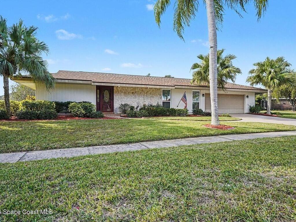 812 Port Malabar Boulevard, Palm Bay, FL 32905