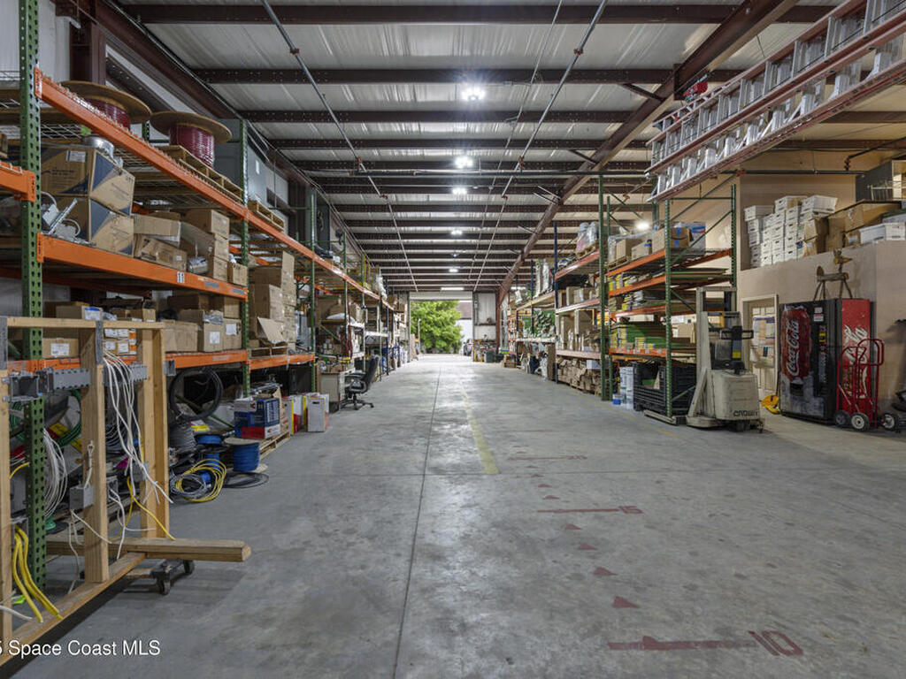 7790 Industrial Road, Melbourne, FL 32904