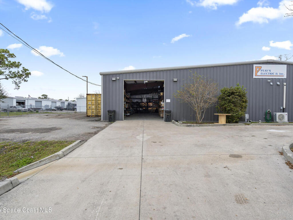 7790 Industrial Road, Melbourne, FL 32904