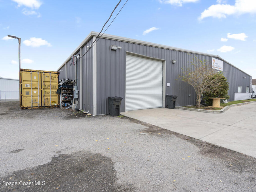 7790 Industrial Road, Melbourne, FL 32904