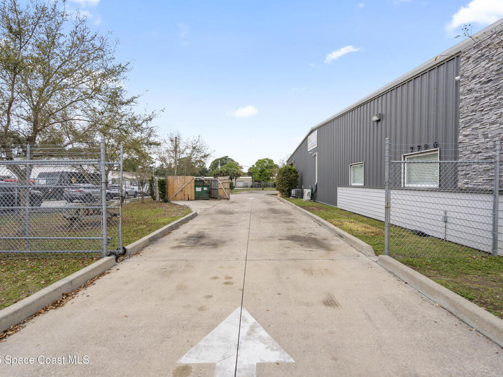 7790 Industrial Road, Melbourne, FL 32904