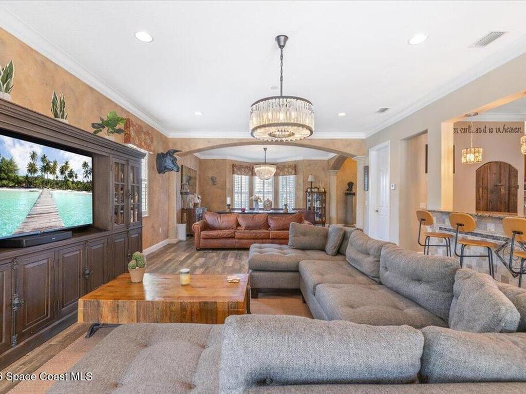 6140 55th Avenue, Vero Beach, FL 32967