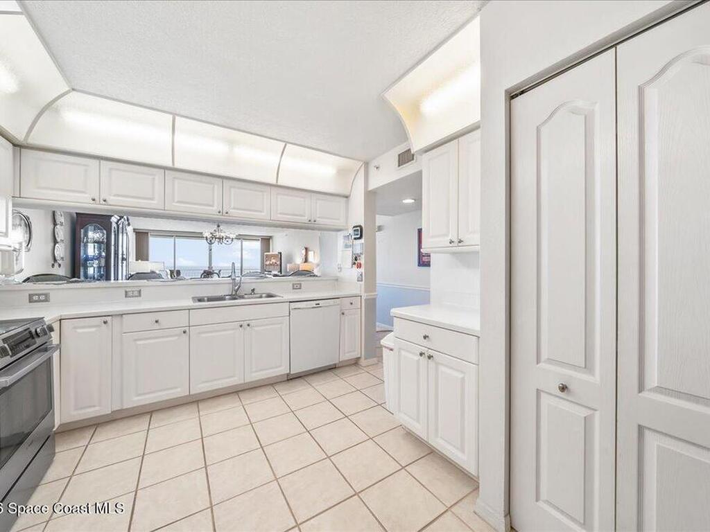 925 N Highway A1a, Indialantic, FL 32903