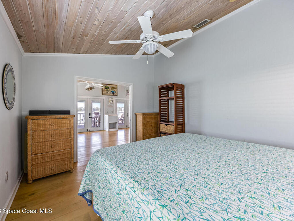 25 Vip Island, Grant, FL 32949