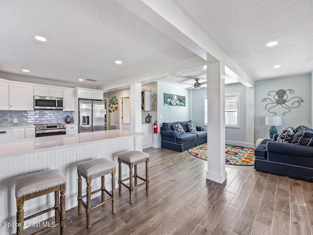 25 Vip Island, Grant, FL 32949