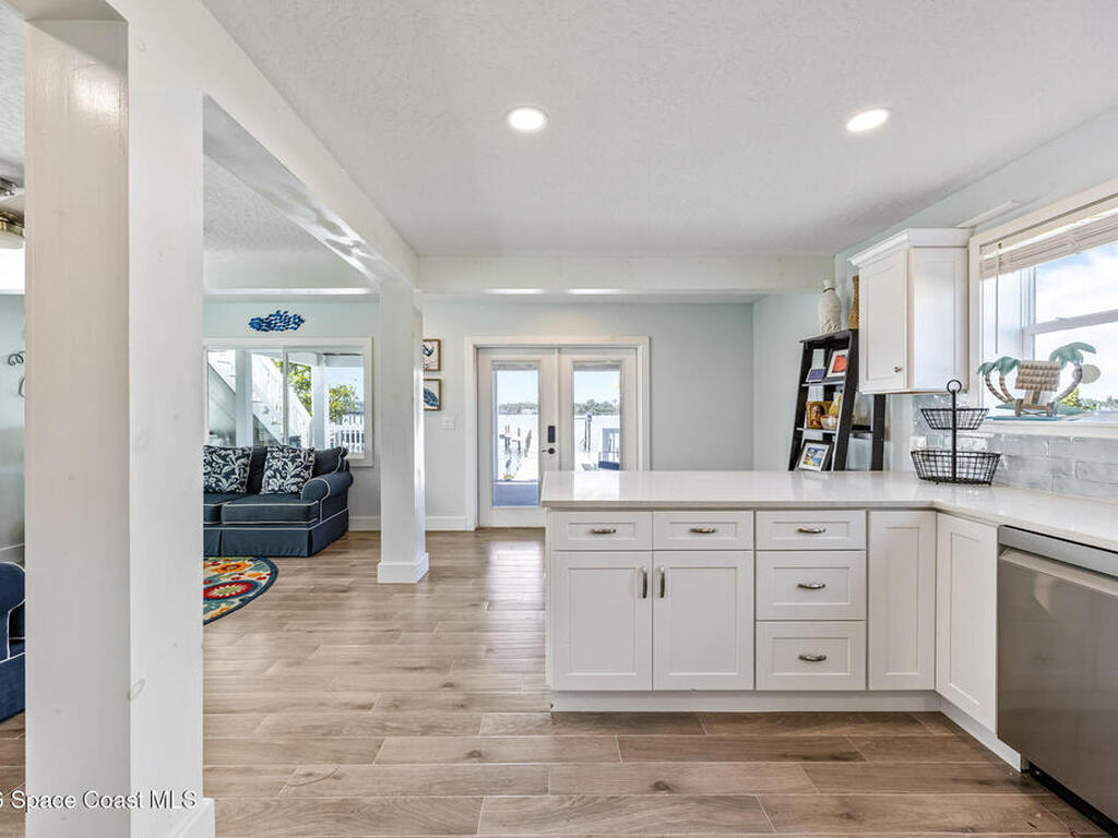 25 Vip Island, Grant, FL 32949