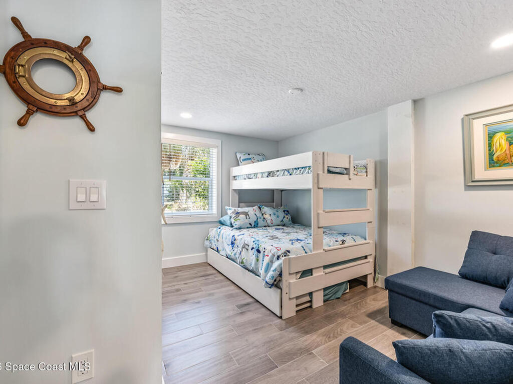 25 Vip Island, Grant, FL 32949