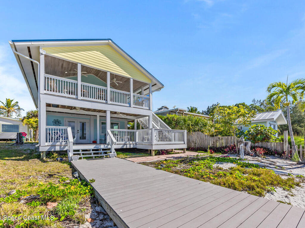 25 Vip Island, Grant, FL 32949