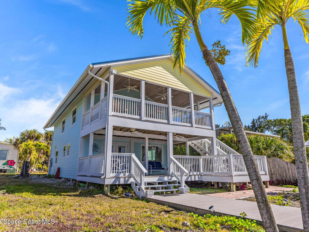 25 Vip Island, Grant, FL 32949