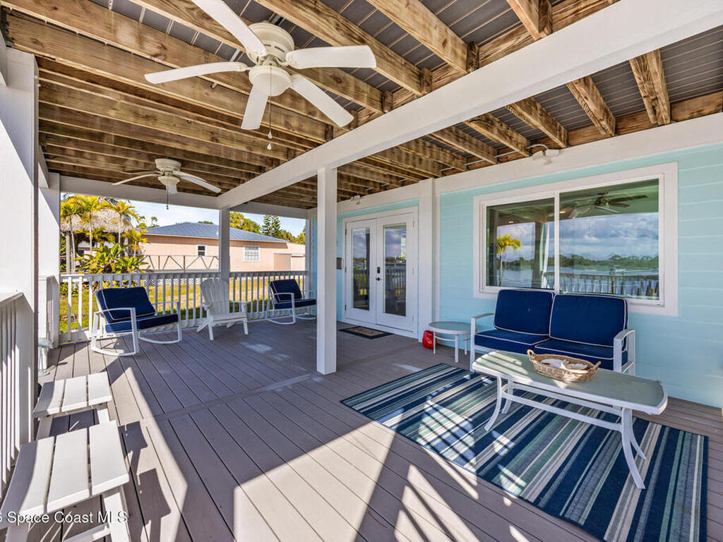 25 Vip Island, Grant, FL 32949