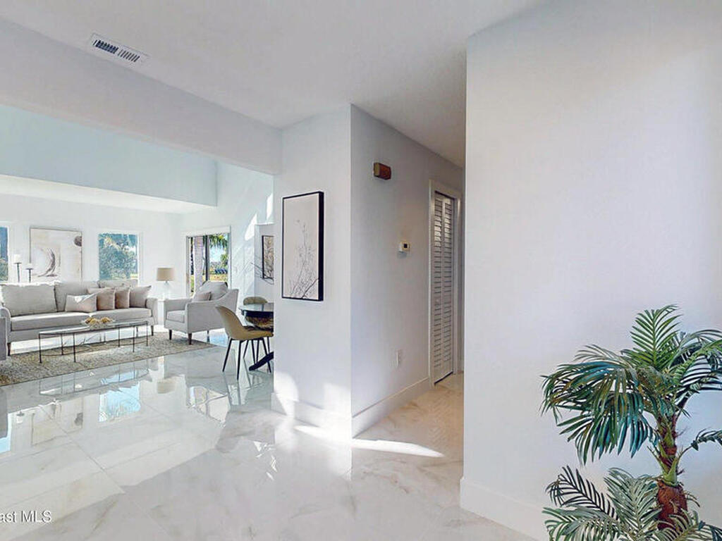 807 W Central Boulevard, Cape Canaveral, FL 32920