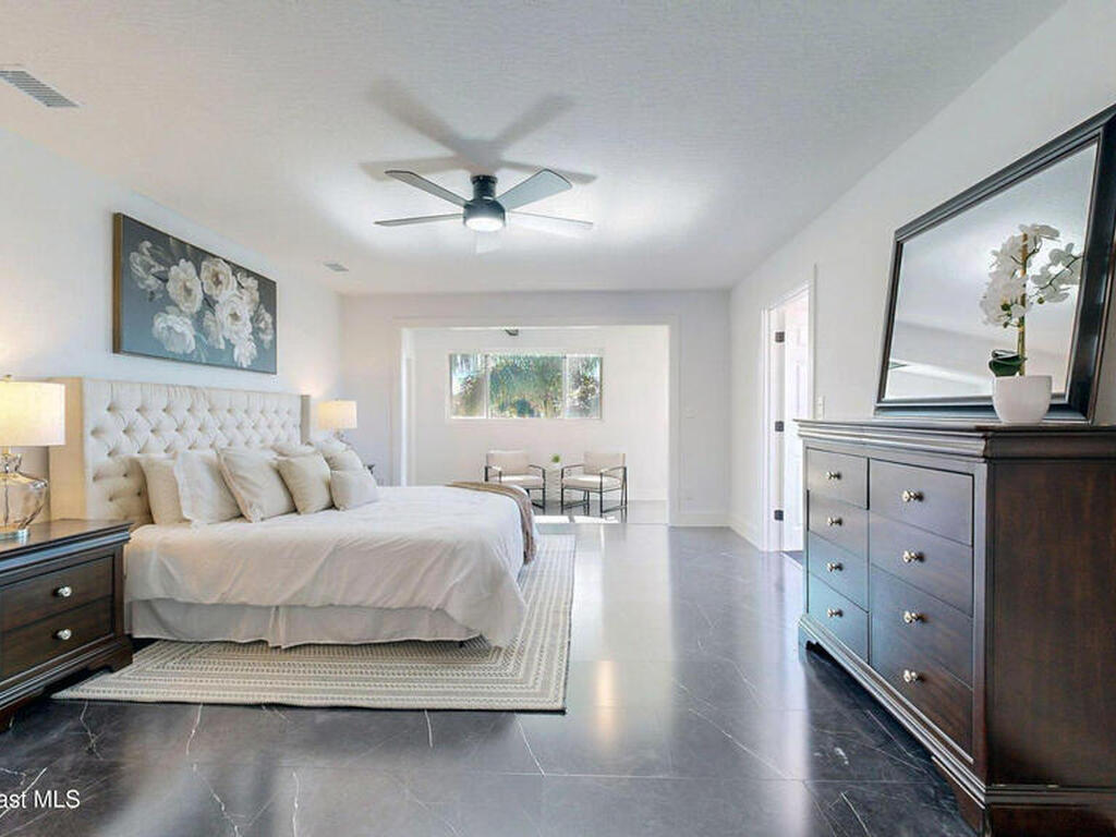 807 W Central Boulevard, Cape Canaveral, FL 32920