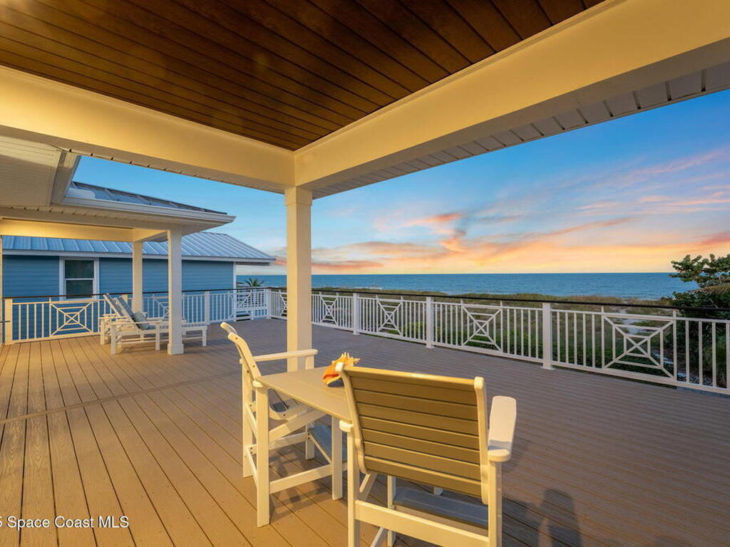 1081 S Atlantic Avenue, Cocoa Beach, FL 32931