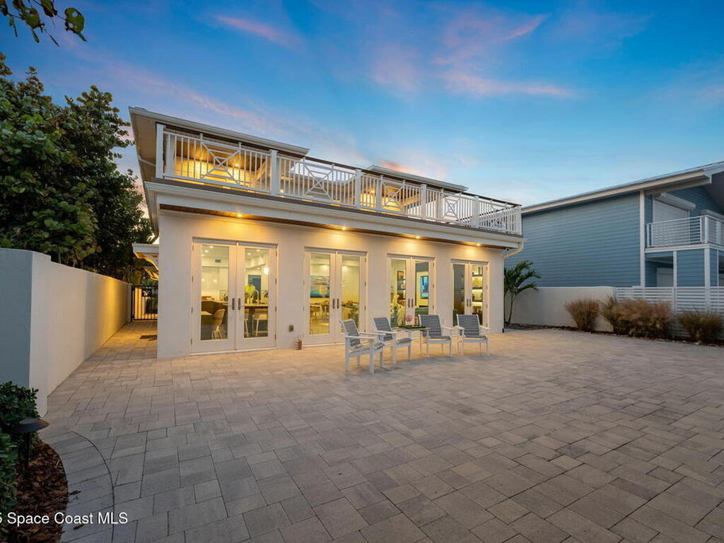 1081 S Atlantic Avenue, Cocoa Beach, FL 32931