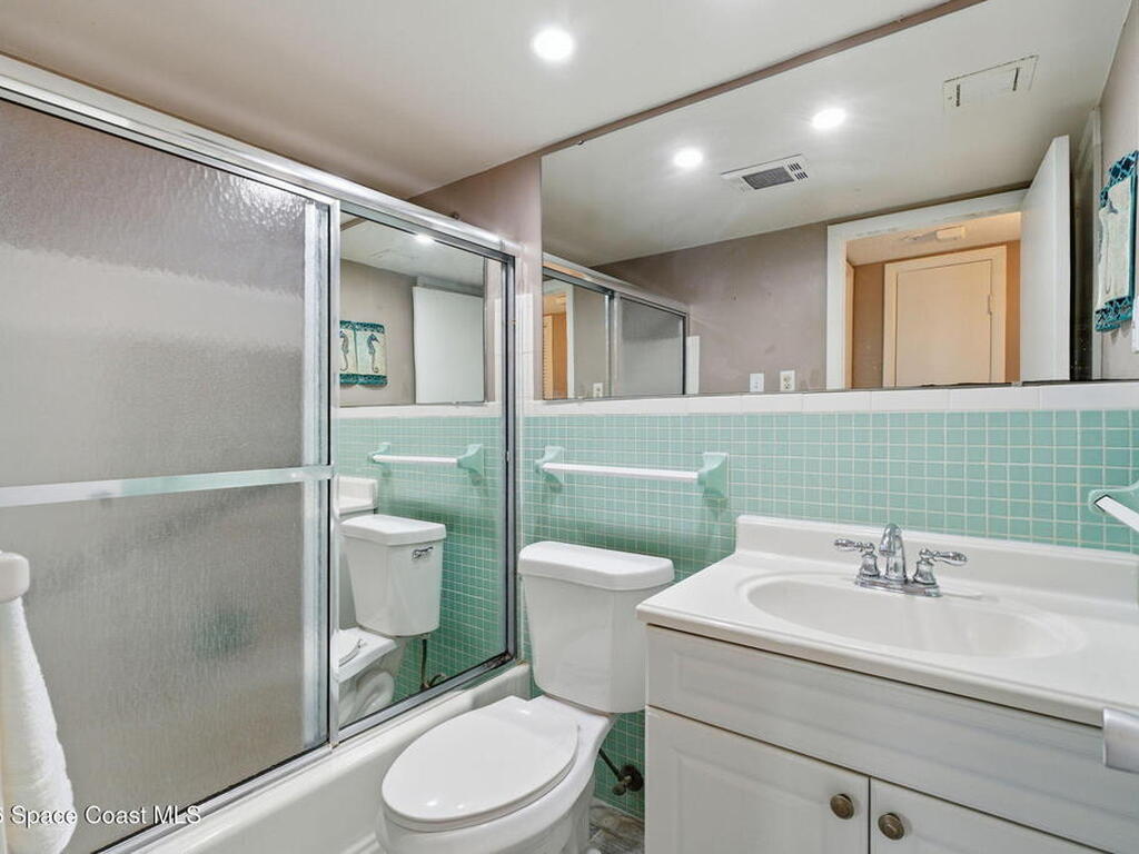 2020 N Atlantic Avenue, Cocoa Beach, FL 32931