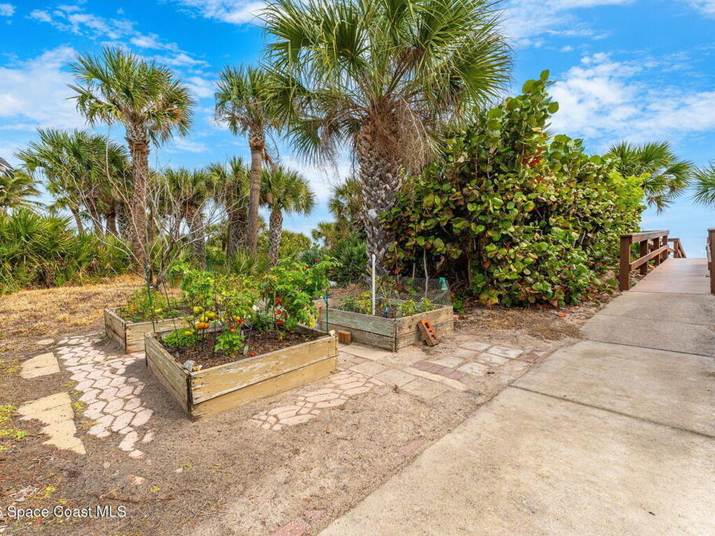 2020 N Atlantic Avenue, Cocoa Beach, FL 32931