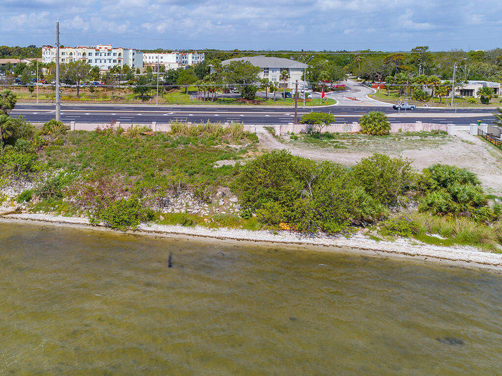 3301 N Harbor City Boulevard, Melbourne, FL 32935