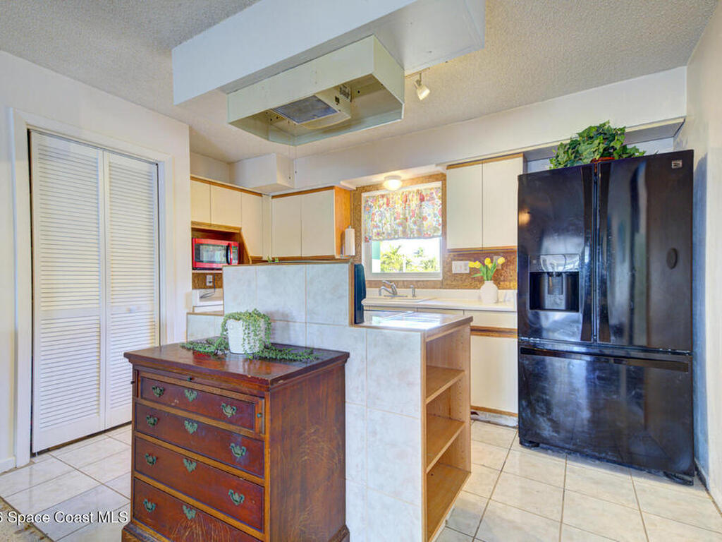 156 Jamaica Drive, Cocoa Beach, FL 32931