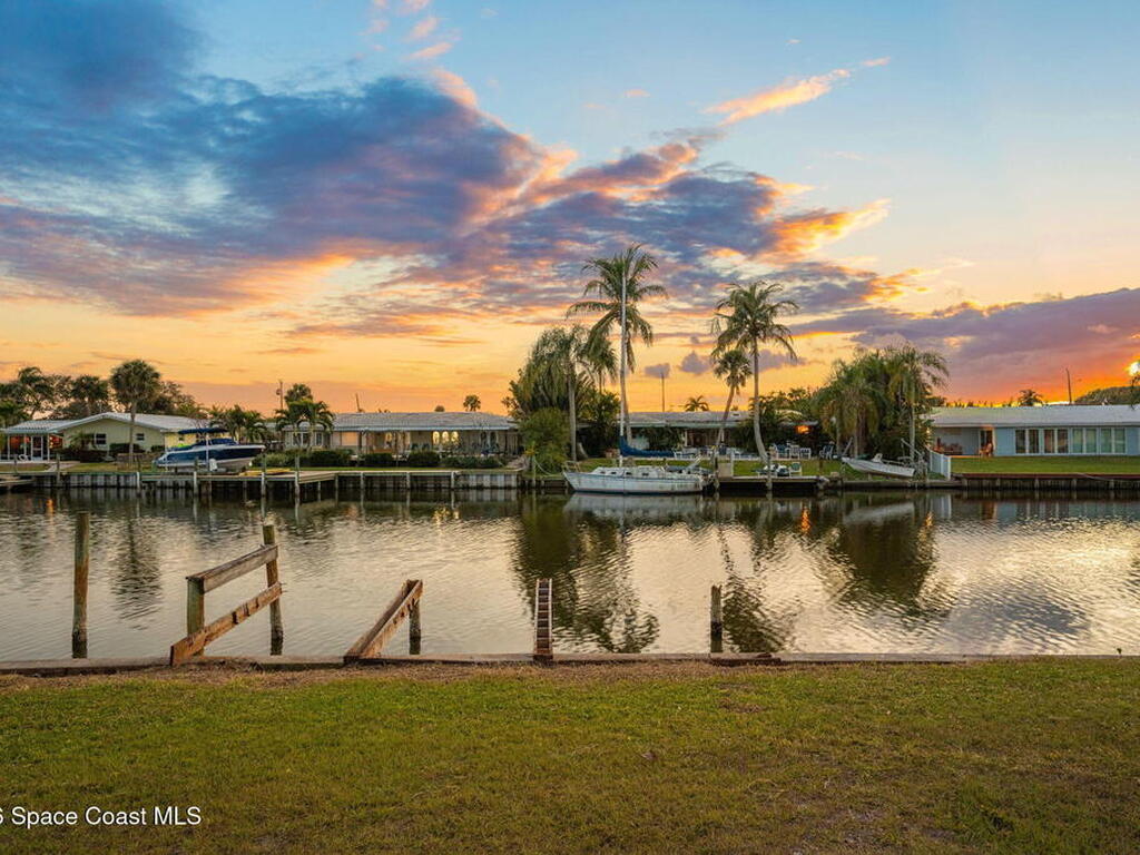 156 Jamaica Drive, Cocoa Beach, FL 32931