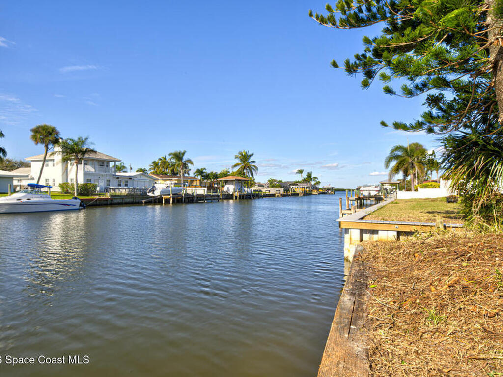 156 Jamaica Drive, Cocoa Beach, FL 32931