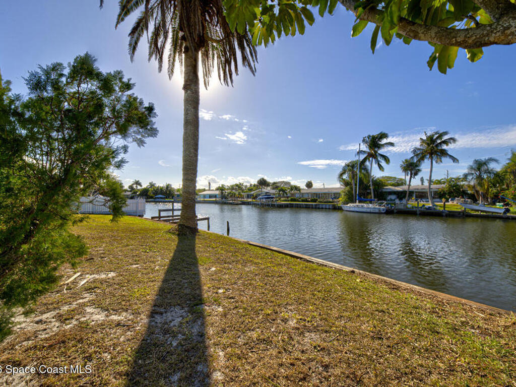 156 Jamaica Drive, Cocoa Beach, FL 32931