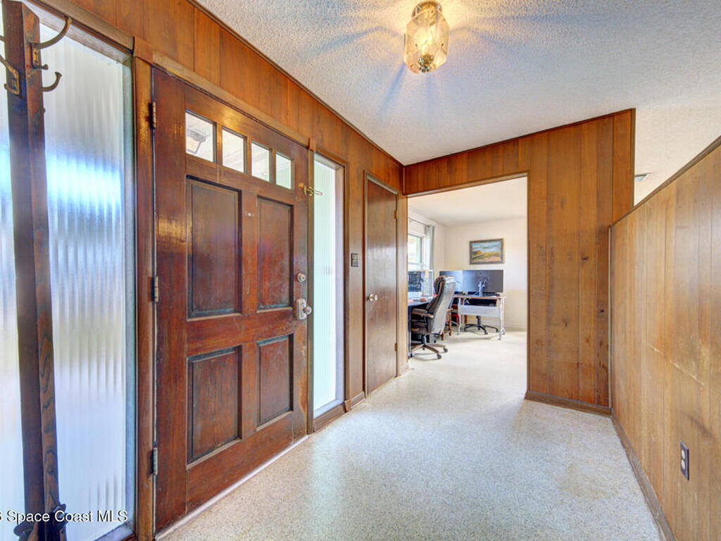 156 Jamaica Drive, Cocoa Beach, FL 32931