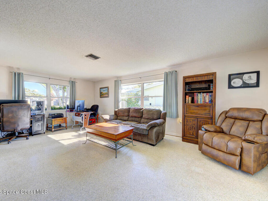 156 Jamaica Drive, Cocoa Beach, FL 32931