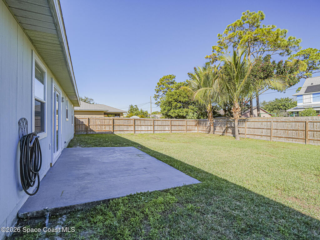 756 18th Place, Vero Beach, FL 32962