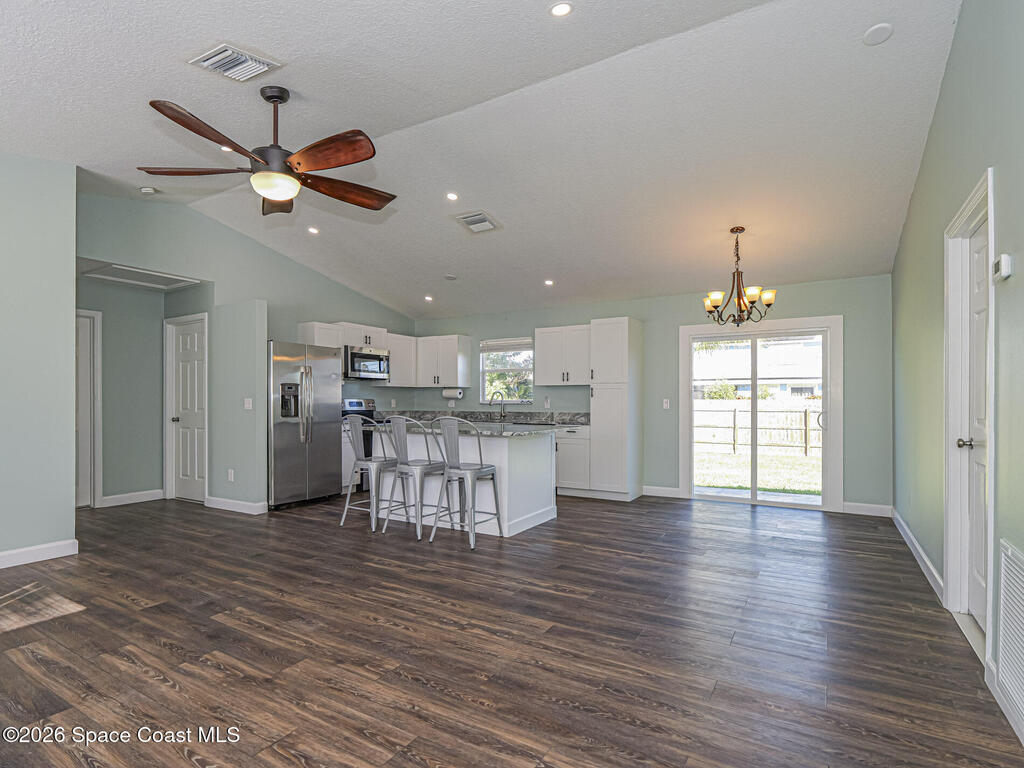 756 18th Place, Vero Beach, FL 32962