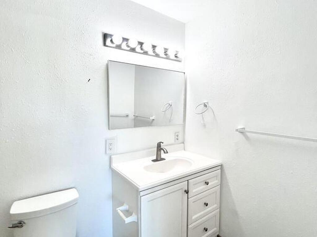 185 Palmetto Avenue, Indialantic, FL 32903