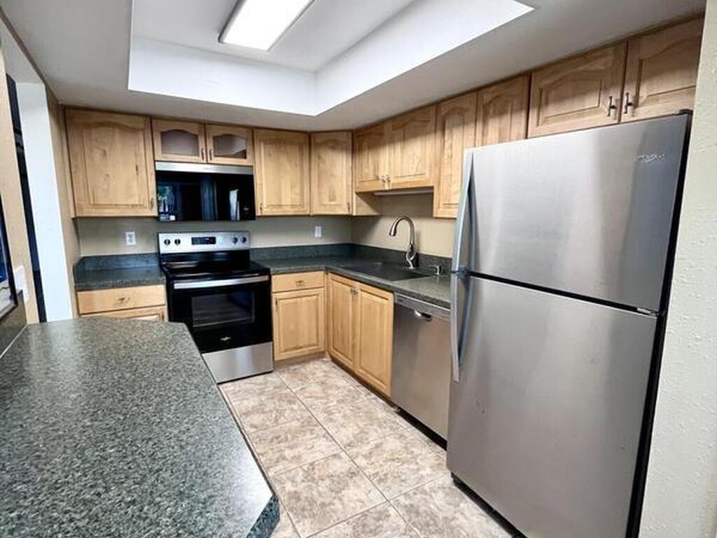 185 Palmetto Avenue, Indialantic, FL 32903