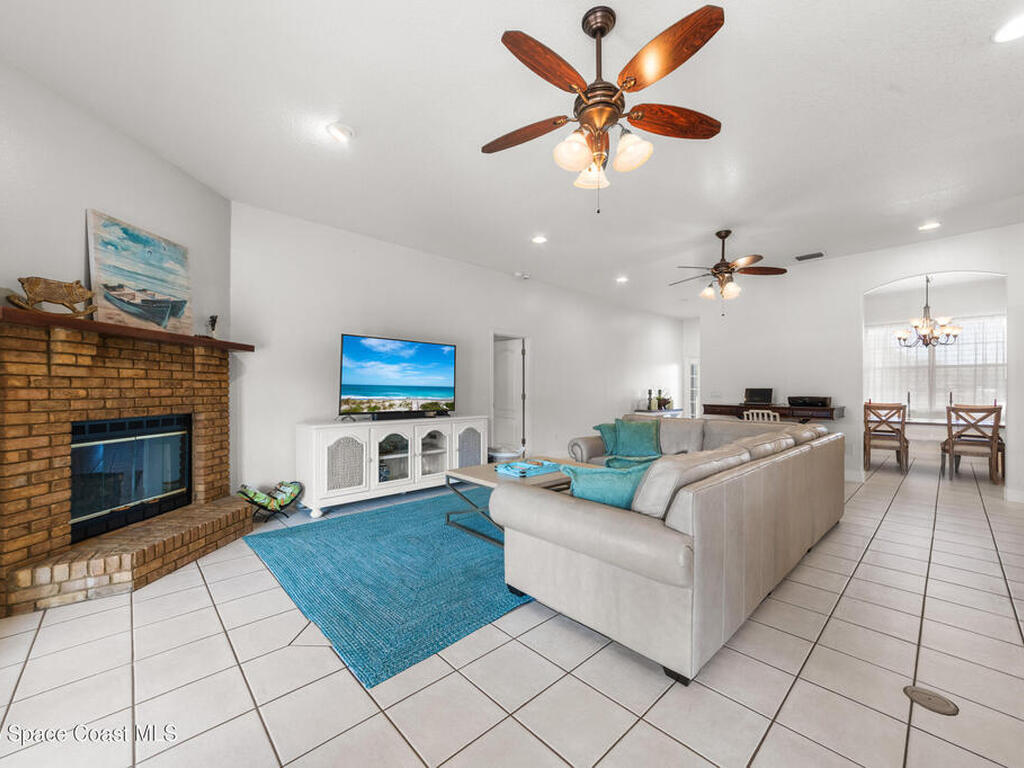 4460 Philodendron Court, Melbourne, FL 32934