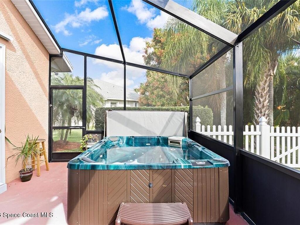 6445 36th Place, Vero Beach, FL 32966