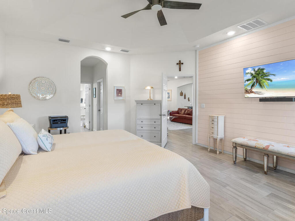 80 56th Court, Vero Beach, FL 32968