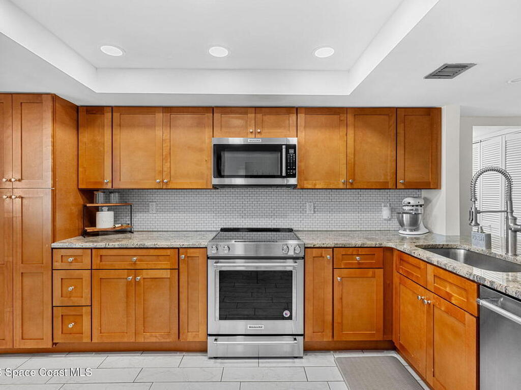 3060 N Atlantic Avenue, Cocoa Beach, FL 32931