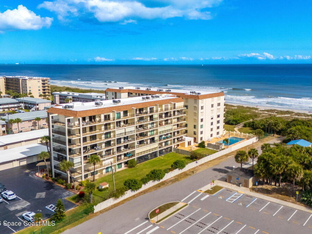 3060 N Atlantic Avenue, Cocoa Beach, FL 32931