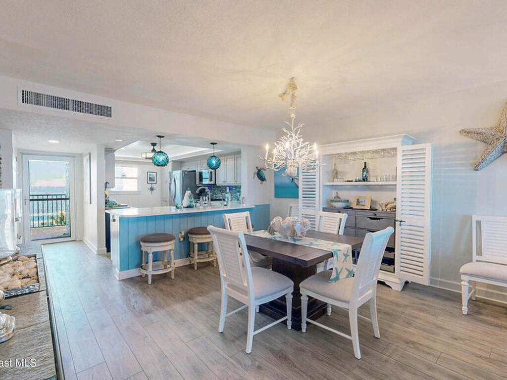 2815 S Atlantic Avenue, Cocoa Beach, FL 32931