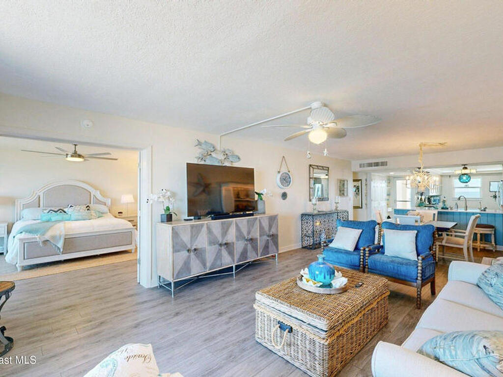 2815 S Atlantic Avenue, Cocoa Beach, FL 32931