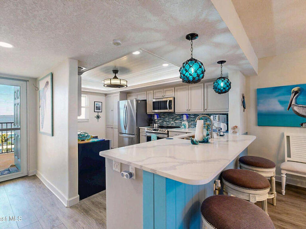 2815 S Atlantic Avenue, Cocoa Beach, FL 32931