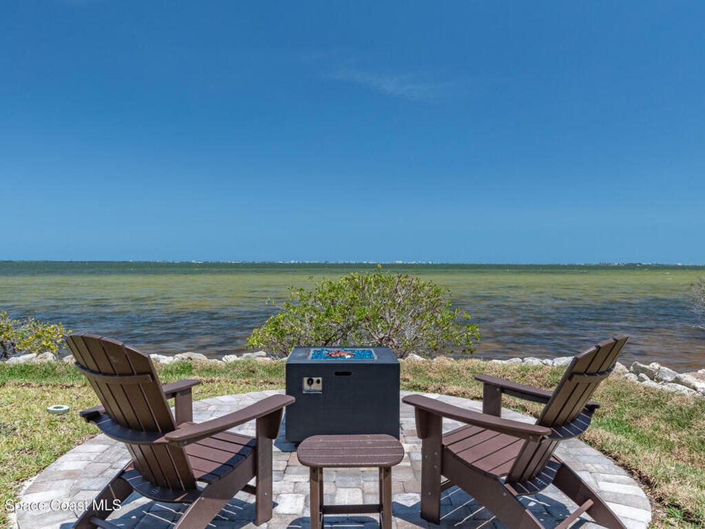 4070 S Tropical Trail, Merritt Island, FL 32952