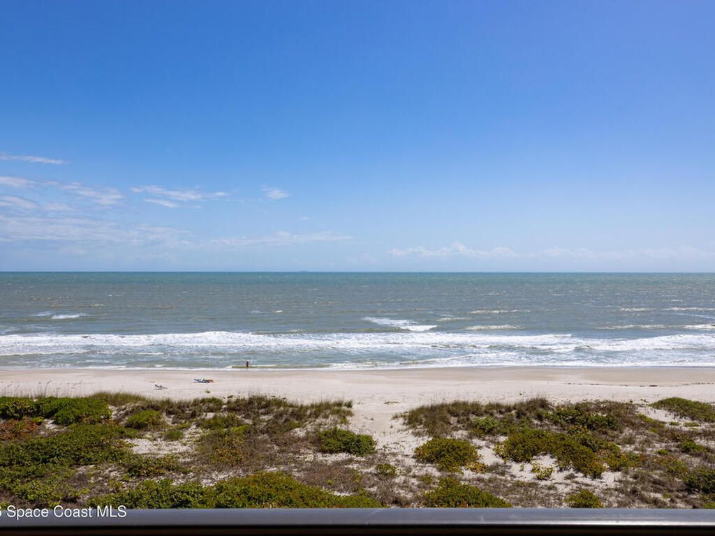 2815 S Atlantic Avenue, Cocoa Beach, FL 32931