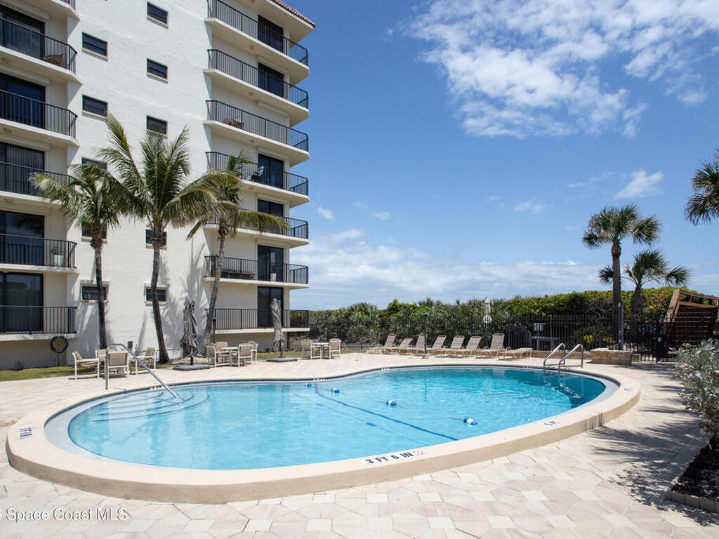 2815 S Atlantic Avenue, Cocoa Beach, FL 32931