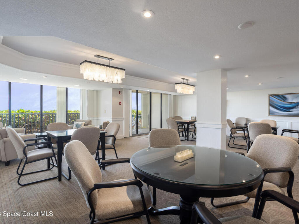 2815 S Atlantic Avenue, Cocoa Beach, FL 32931