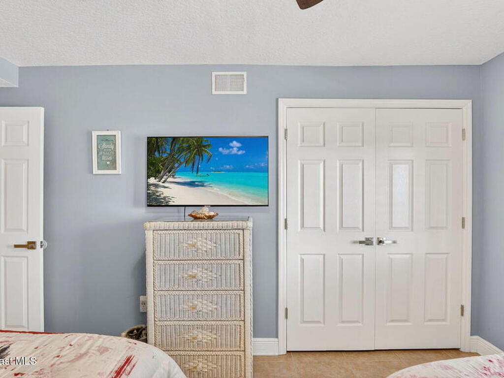 1050 N Atlantic Avenue, Cocoa Beach, FL 32931