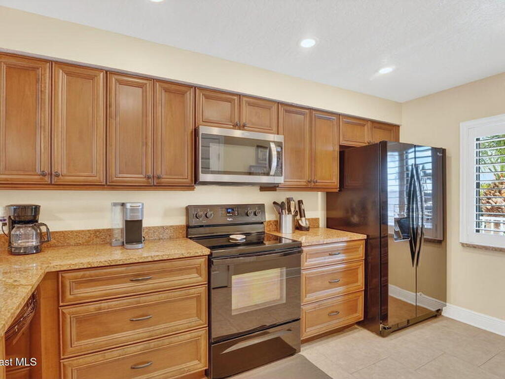 1050 N Atlantic Avenue, Cocoa Beach, FL 32931