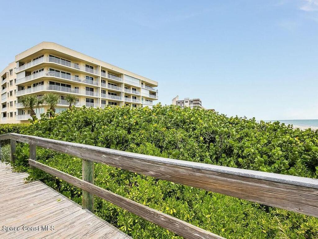 925 N Highway A1A, Indialantic, FL 32903