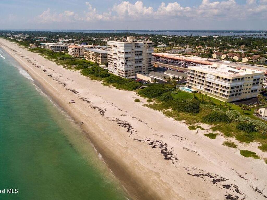 925 N Highway A1A, Indialantic, FL 32903
