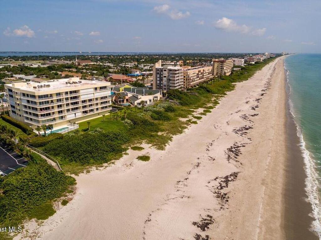 925 N Highway A1A, Indialantic, FL 32903