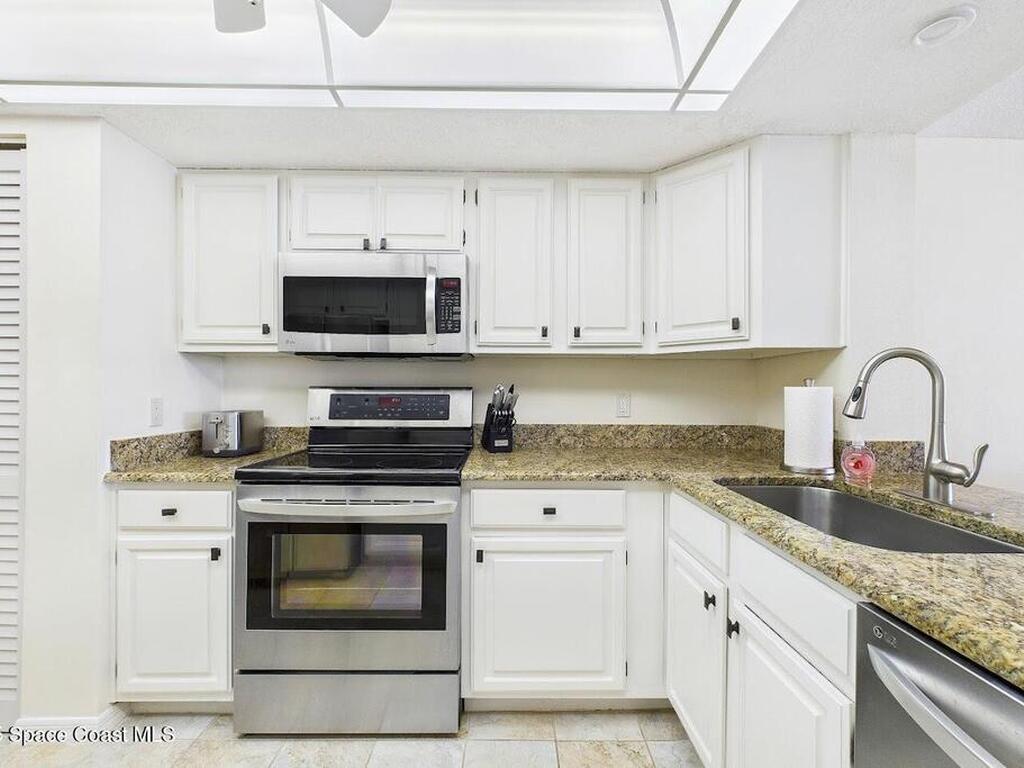 55 N 4th Street, Cocoa Beach, FL 32931