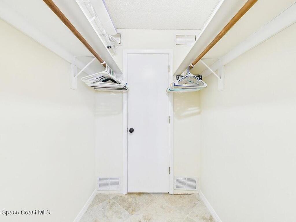 55 N 4th Street, Cocoa Beach, FL 32931